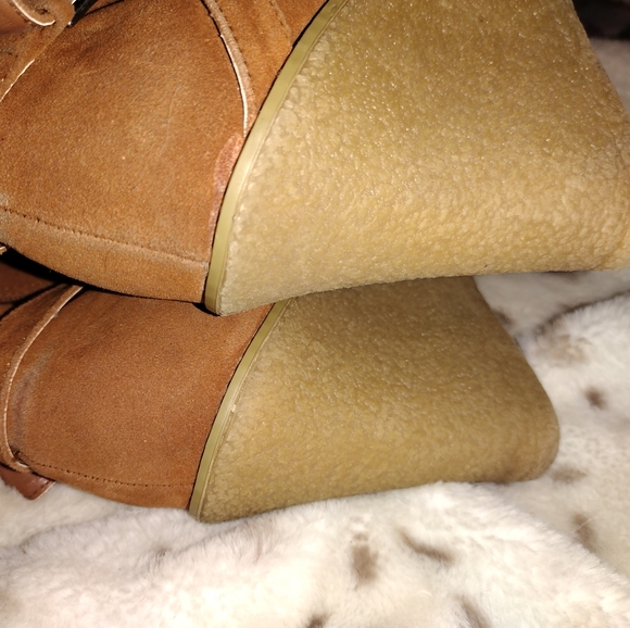 3/$30 Wedge boots - Picture 5 of 16